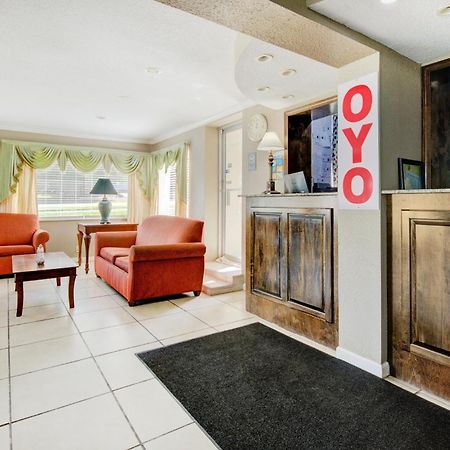 Oyo Hotel Douglas Ga Us-441 ภายนอก รูปภาพ