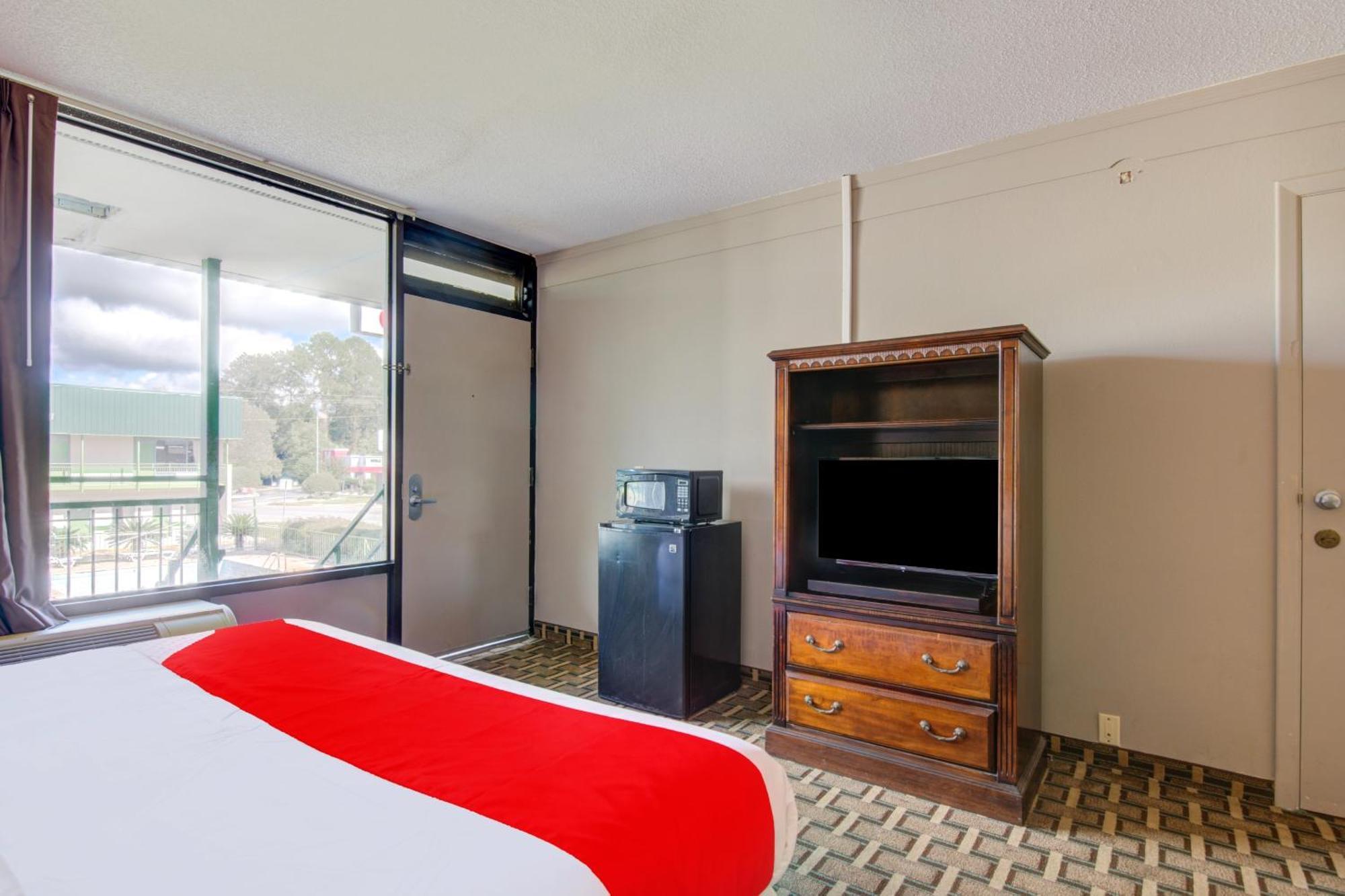 Oyo Hotel Douglas Ga Us-441 ภายนอก รูปภาพ