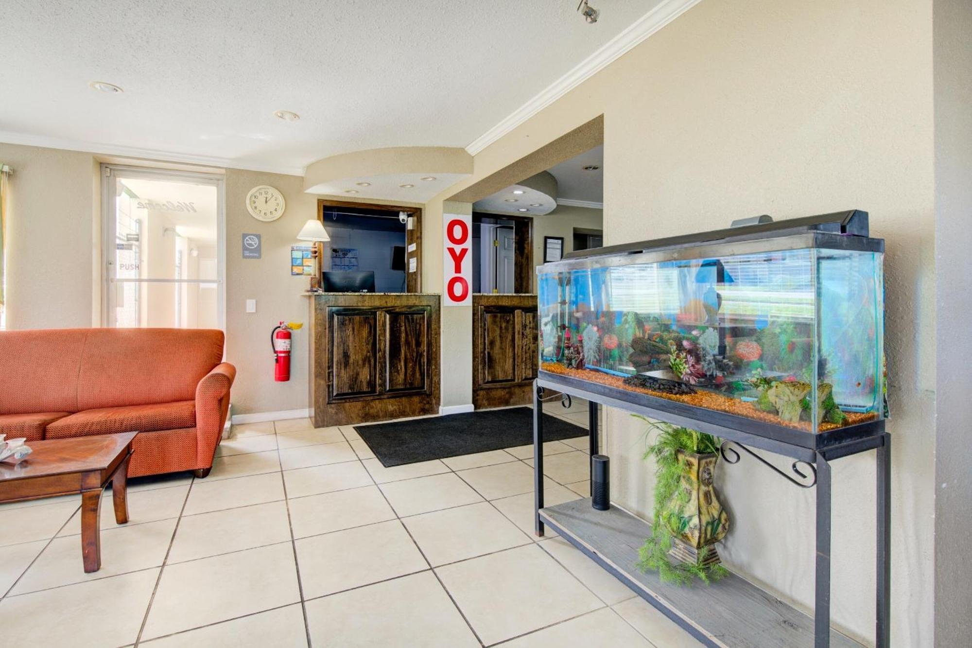 Oyo Hotel Douglas Ga Us-441 ภายนอก รูปภาพ