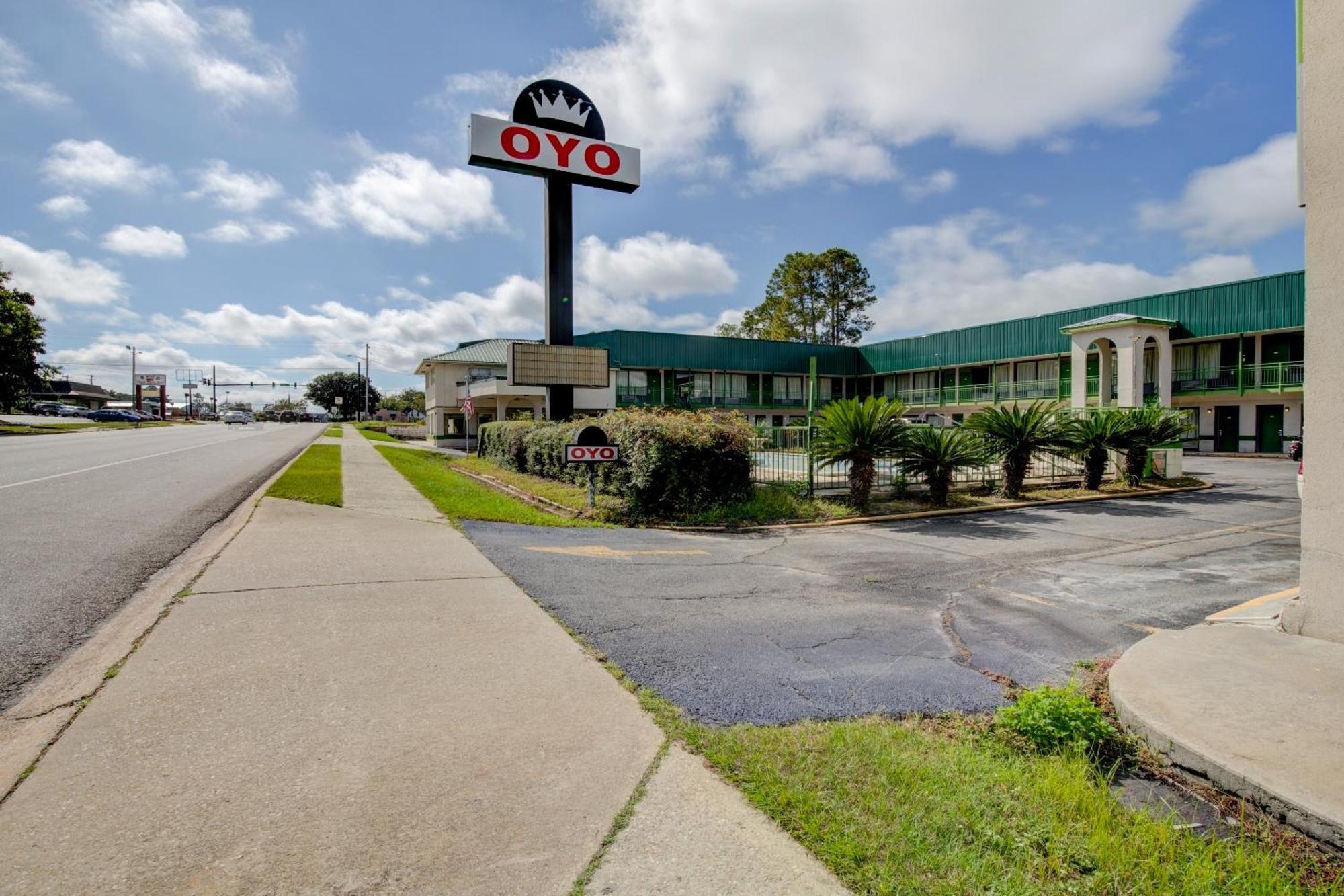 Oyo Hotel Douglas Ga Us-441 ภายนอก รูปภาพ
