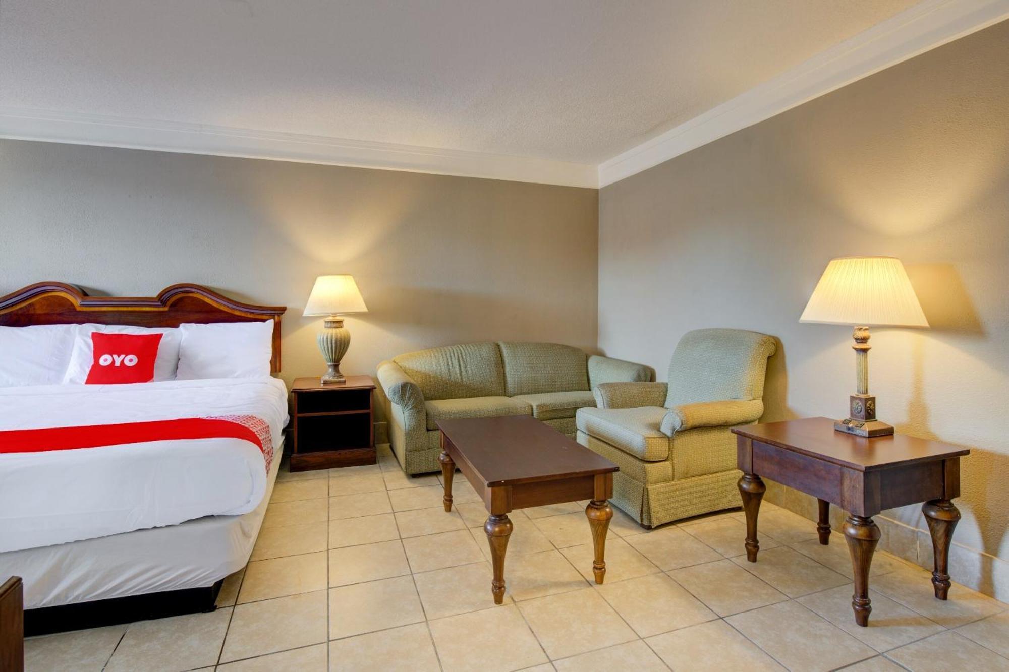 Oyo Hotel Douglas Ga Us-441 ภายนอก รูปภาพ